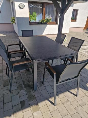 Grafitowy komplet mebli ogrodowych ze stołem ceramicznym 240cm + 12 krzeseł Marla