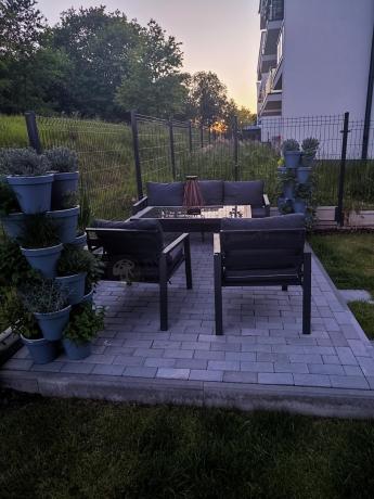 Grafitowy komplet ogrodowy metalowy z sofą 175cm Sodor Dining