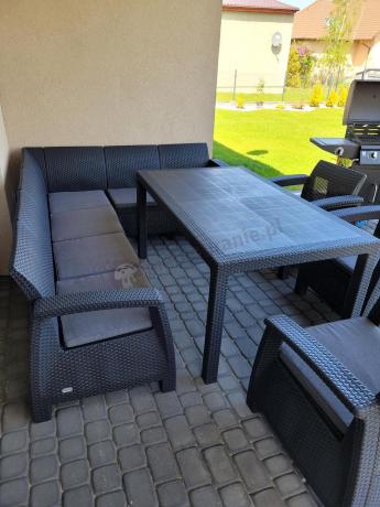 Grafitowy narożnik na taras ze stołem obiadowym Rellme VI i 3 fotelami