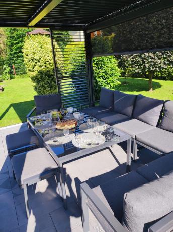 Grafitowy narożnik ogrodowy 184x294cm modułowy ze stołem obiadowym i fotelem Sodor Corner XXL - Dark Grey