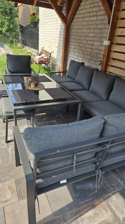 Grafitowy narożnik ogrodowy 184x294cm modułowy ze stołem obiadowym i fotelem Sodor Corner XXL - Dark Grey