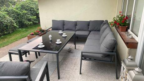 Grafitowy narożnik ogrodowy 184x294cm modułowy ze stołem obiadowym i fotelem Sodor Corner XXL - Dark Grey