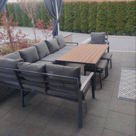 Grafitowy narożnik ogrodowy 184x294cm modułowy ze stołem obiadowym i fotelem Sodor Corner XXL - Dark Grey Polywood