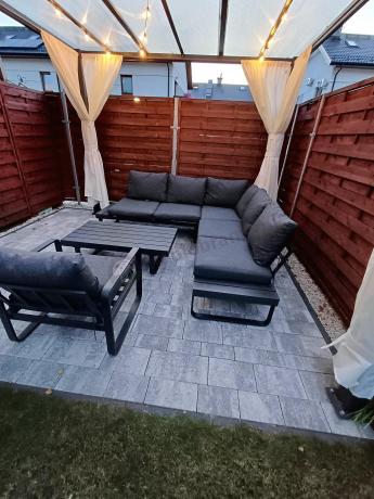 Grafitowy narożnik ogrodowy z fotelem i stolikiem 110cm Panaon Corner 220x220 - DG