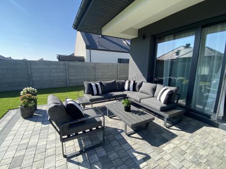 Grafitowy narożnik ogrodowy z fotelem i stolikiem 110cm Panaon Corner 220x220 - DG