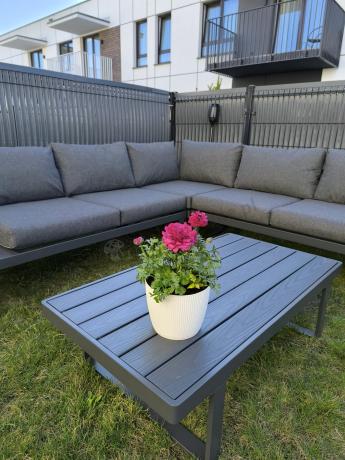 Grafitowy narożnik ogrodowy z fotelem i stolikiem 110cm Panaon Corner 220x220 - DG