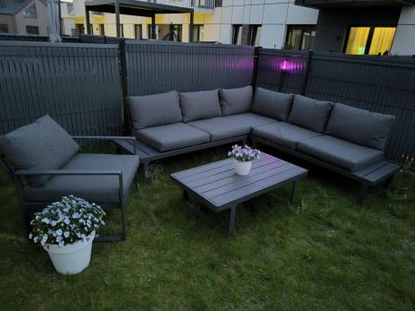 Grafitowy narożnik ogrodowy z fotelem i stolikiem 110cm Panaon Corner 220x220 - DG