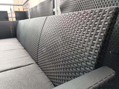 Grafitowy narożnik tarasowy 172 x 222cm stół podnoszony, fotel i dwie pufy