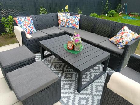 Grafitowy narożnik tarasowy Nedler 172 x 222cm stół podnoszony, fotel i dwie pufy