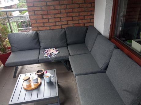 Grafitowy narożnik z leżakiem na mały taras Soletto 176x176cm