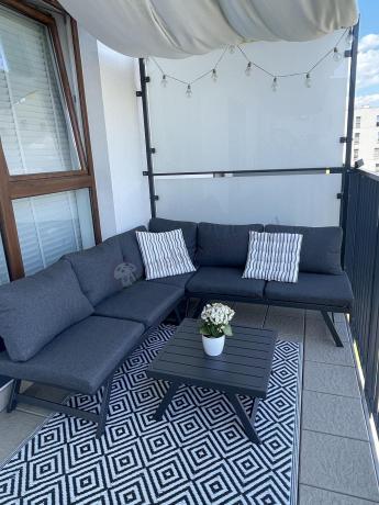 Grafitowy narożnik z leżakiem na mały taras Soletto 176x176cm