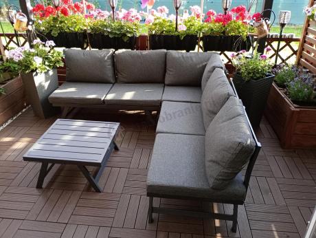 Grafitowy narożnik z leżakiem na mały taras Soletto 176x176cm