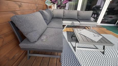 Grafitowy narożnik z leżakiem na mały taras Soletto 176x176cm