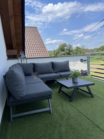 Grafitowy narożnik z leżakiem na mały taras Soletto 176x176cm