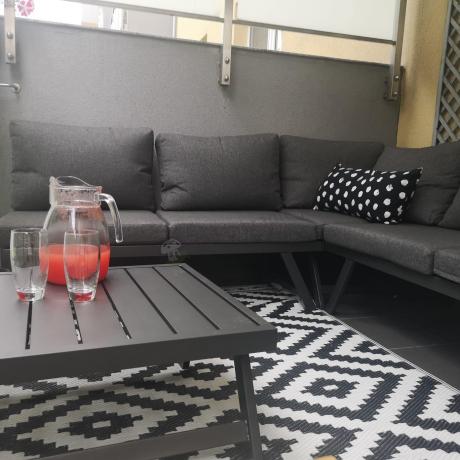 Grafitowy narożnik z leżakiem na mały taras Soletto 176x176cm