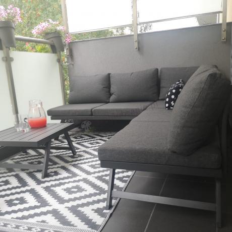 Grafitowy narożnik z leżakiem na mały taras Soletto 176x176cm