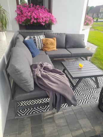 Grafitowy narożnik z leżakiem na mały taras Soletto 176x176cm