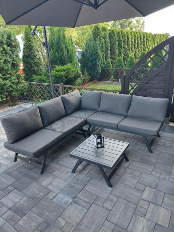 Grafitowy narożnik z leżakiem na mały taras Soletto 176x176cm