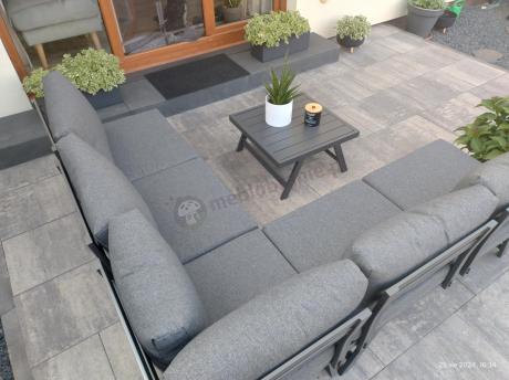 Grafitowy narożnik z leżakiem na mały taras Soletto 176x176cm