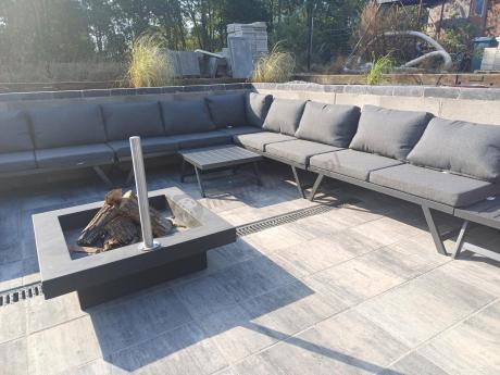 Grafitowy narożnik z leżakiem na mały taras Soletto 176x176cm