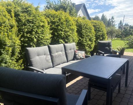 Grafitowy zestaw aluminiowych mebli na taras dla 7 osób ze stołem ceramic glass - Tavaro Dining Antracite