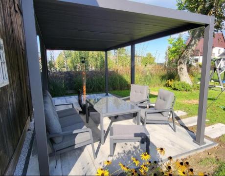 Grafitowy zestaw aluminiowych mebli na taras dla 7 osób ze stołem ceramic glass - Tavaro Dining Antracite