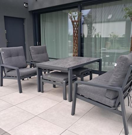 Grafitowy zestaw aluminiowych mebli na taras dla 7 osób ze stołem ceramic glass - Tavaro Dining Antracite
