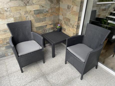 Grafitowy zestaw balkonowy