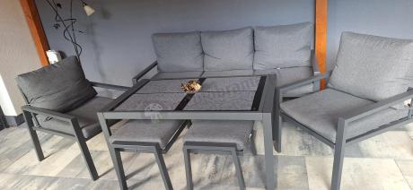 Grafitowy zestaw mebli metalowych na taras Sodor Dining + pufy - Dark Grey
