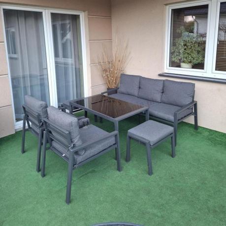 Grafitowy zestaw mebli metalowych na taras Sodor Dining + pufy - Dark Grey