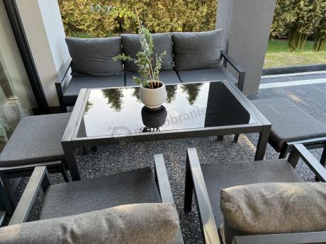 Grafitowy zestaw mebli metalowych na taras Sodor Dining + pufy - Dark Grey