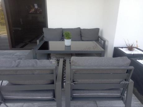 Grafitowy zestaw mebli metalowych na taras Sodor Dining + pufy - Dark Grey