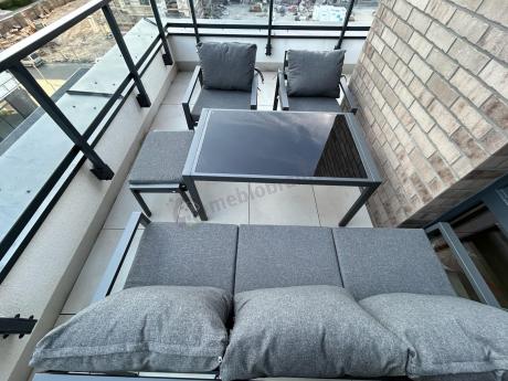 Grafitowy zestaw mebli metalowych na taras Sodor Dining + pufy - Dark Grey