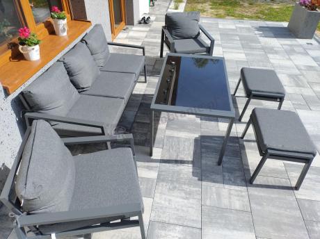 Grafitowy zestaw mebli metalowych na taras Sodor Dining + pufy - Dark Grey