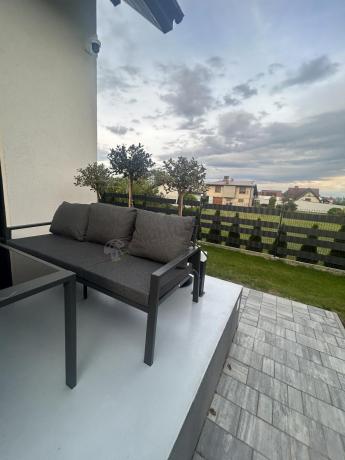 Grafitowy zestaw mebli metalowych na taras Sodor Dining + pufy - Dark Grey