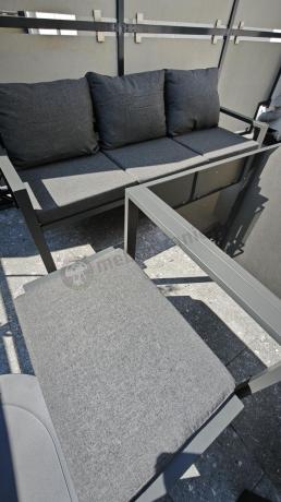 Grafitowy zestaw mebli metalowych na taras Sodor Dining + pufy - Dark Grey