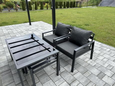 Grafitowy zestaw mebli metalowych na taras Sodor Dining + pufy - Dark Grey