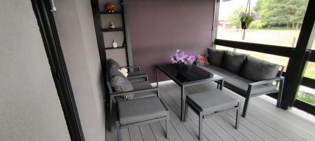 Grafitowy zestaw mebli metalowych na taras Sodor Dining + pufy - Dark Grey