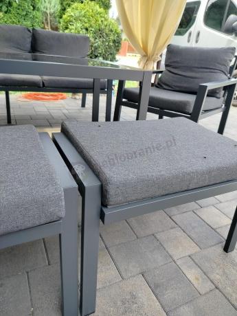 Grafitowy zestaw mebli metalowych na taras Sodor Dining + pufy - Dark Grey