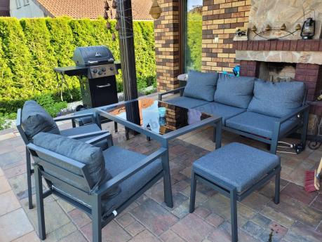 Grafitowy zestaw mebli metalowych na taras Sodor Dining + pufy - Dark Grey