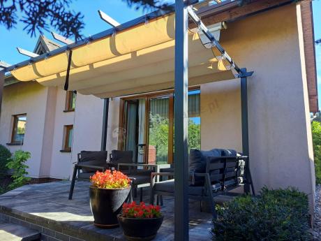 Grafitowy zestaw mebli metalowych na taras Sodor Dining + pufy - Dark Grey