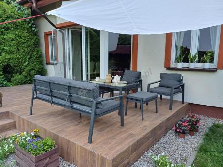 Grafitowy zestaw mebli metalowych na taras Sodor Dining + pufy - Dark Grey