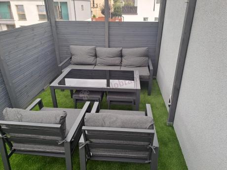 Grafitowy zestaw mebli metalowych na taras Sodor Dining + pufy - Dark Grey