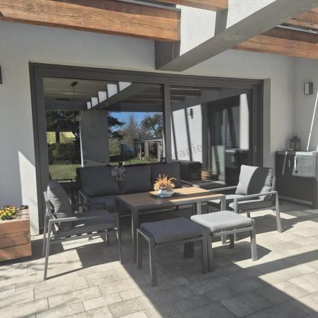 Grafitowy zestaw mebli metalowych na taras Sodor Dining + pufy - Dark Grey Polywood