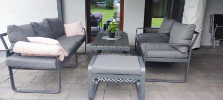 Grafitowy zestaw mebli na taras - sofa 175cm, 2 fotele i 2 pufy - Panaon Dining DG