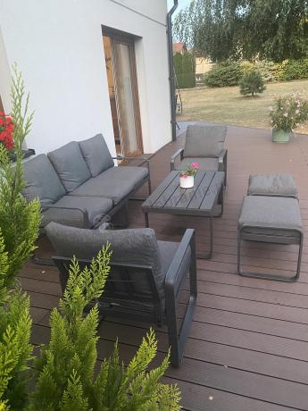Grafitowy zestaw mebli na taras - sofa 175cm, 2 fotele i 2 pufy - Panaon Dining DG