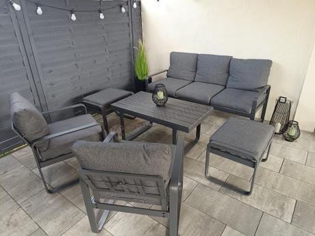Grafitowy zestaw mebli na taras - sofa 175cm, 2 fotele i 2 pufy - Panaon Dining DG