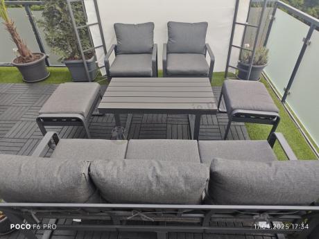 Grafitowy zestaw mebli na taras - sofa 175cm, 2 fotele i 2 pufy - Panaon Dining DG