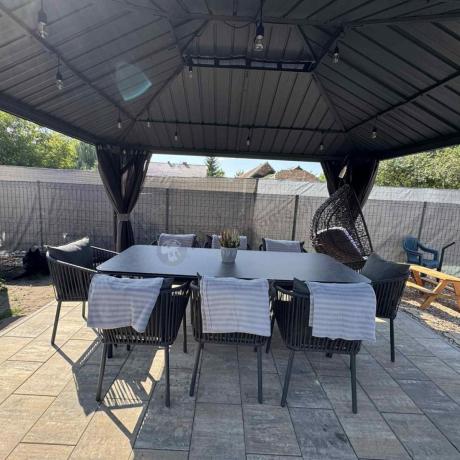 Grafitowy zestaw mebli obiadowych na taras dla 8 osób - Kostto Dining 8+1