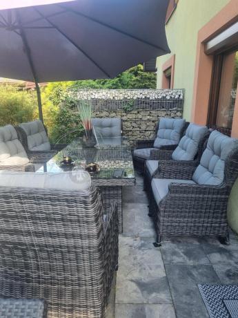 Grafitowy zestaw mebli obiadowych na taras Laritto 8+1 stół 220cm